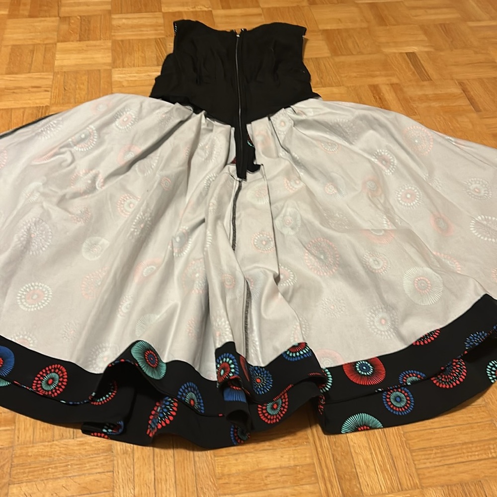 kate spade Black Sleeveless Midi Dress with Red and Teal Circular Print - Picture 8 of 13